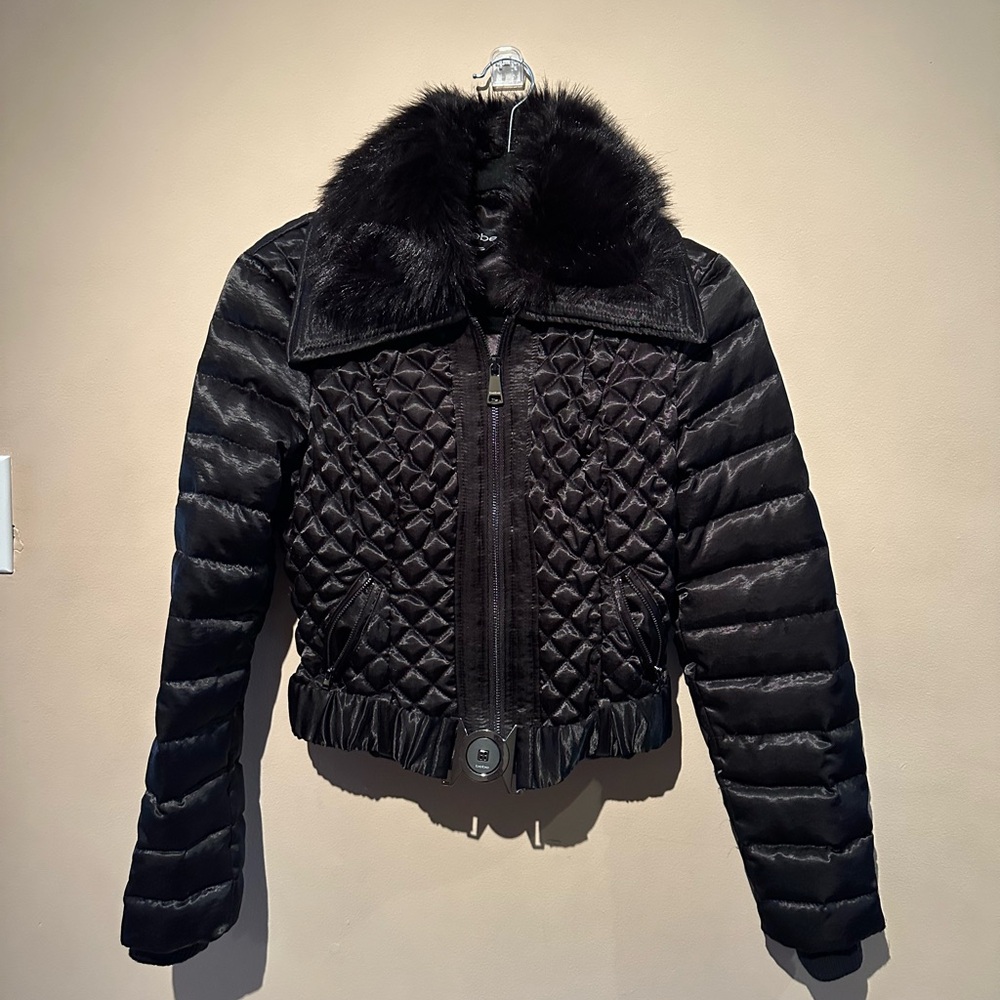 bebe Black Quilted Puffer Jacket with Faux Fur Collar